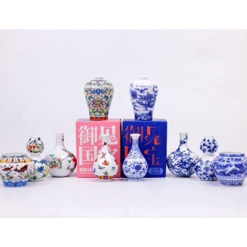 陶溪川 -禦見國寶. 青花/粉彩. 陶瓷盲盒